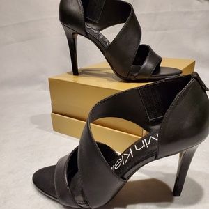 NEW CALVIN KLEIN NIVA SHOES